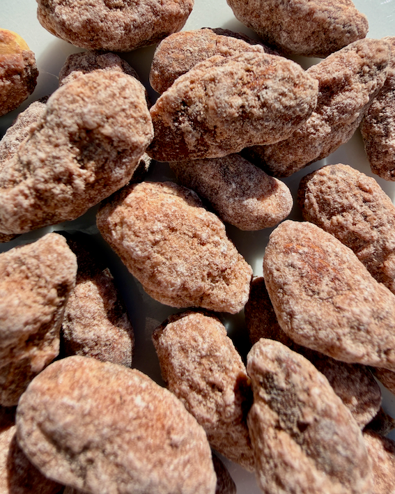 Cinnamon Vienna Almonds 175g
